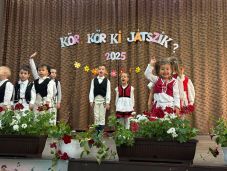 Kör, kör, ki játszik? – Idén is megrendezték a Fehér megyei magyar óvodások találkozóját
