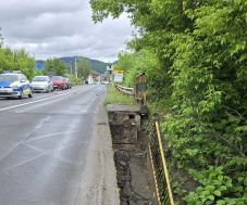 Járhatatlanná vált a nagybányai körgyűrű – részlegesen beomlott egy híd (VIDEÓ)