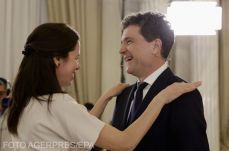 Elnök lett, de mi lesz a családjával? – így változik meg Nicușor Dan élete