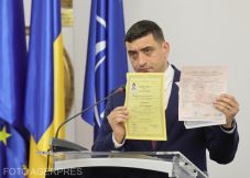 Felmérés: előrehozott választások esetén simán nyerne az AUR – a SOS és a POT labdába sem rúgna