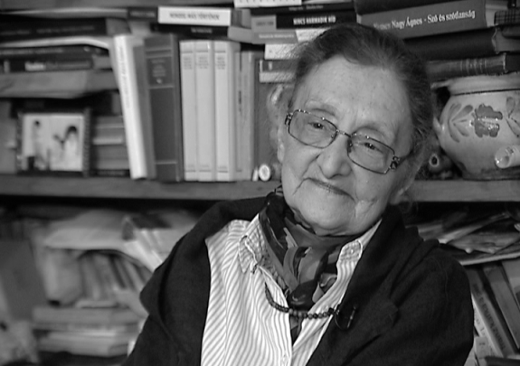 Elhunyt Szilágyi Júlia esszéíró, irodalomkritikus