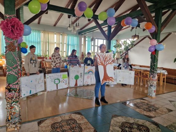 Waldorfosok a környezetvédelemért – Fákat ültettek, tudást terjesztettek