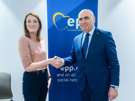 Bolojan Metsolával tárgyalt: Románia folytatja az EP-vel a „kiváló együttműködést”