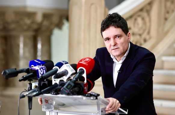 Nicuşor Dan: A lakosság azt várja el a politikai osztálytól, hogy figyeljenek rájuk