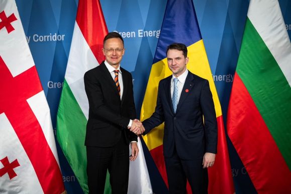 Történelmi energetikai megállapodást kötött Magyarország és Románia