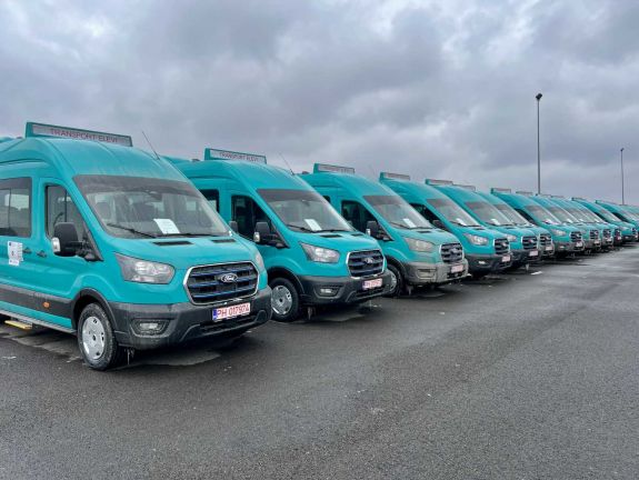 Elektromos iskolabuszokat kaptak Maros megyei települések (X)