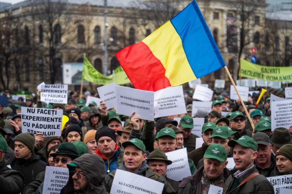 Véget vetnek a százezer eurós bónuszoknak