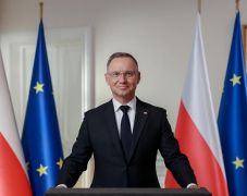 A lengyel elnököt aggasztja a romániai helyzet