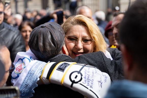 Cáfol az ökölvívó szövetség: nem tiszteletbeli elnöke a botrányhős politikus