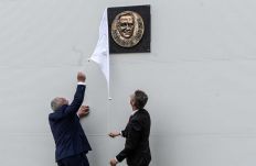 Kézdivásárhely nem felejt: plakettet avattak Potápi Árpád János emlékére