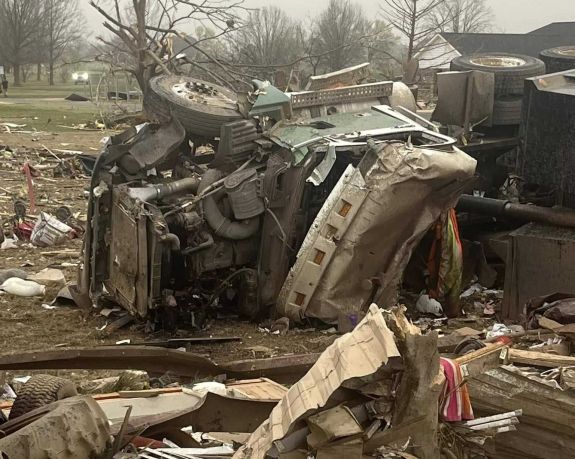 Több tornádó pusztít az Egyesült Államokban – több mint harmincan életüket veszítették