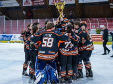 Női hoki: Sorozatban ötödször bajnokok a gyergyói „rókalányok”