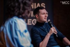 A generációs médiahasználatról tartanak előadást Kézdivásárhelyen