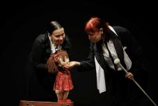 Az egység és az együttműködés szimbóluma: kétnyelvű előadással ünneplik a bábszínház világnapját Nagyváradon