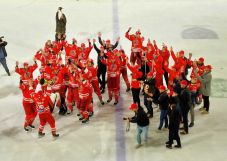 Piros-fehér örömünnep Sepsiszentgyörgyön – Bajnok a Gyergyói Hoki Klub