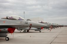 Félmilliárdért korszerűsítik az aranyosgyéresi katonai repteret