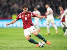 NL: Otthon is simán kikaptak a magyarok a törököktől, búcsúznak az A divíziótól