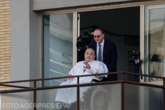Orvosa elárulta, milyen közel járt a halálhoz Ferenc pápa