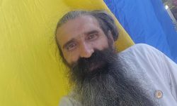 Lemászott a fáról a „dák zászlóvivő”