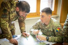 Védelmi minisztérium: nem hívnak be katonai kiképzésre és nem mozgósítanak