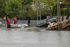 Árvízvédelmi készültség öt megyében