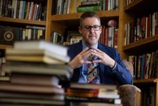 Apácáról elszármazott amerikás magyarok unokája lett az Év Könyvtárosa az Egyesült Államokban