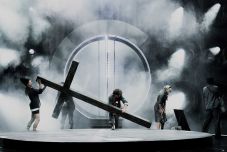 Demeter András fogja kivizsgálni a bukaresti színházi botrányt