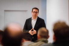 Vincze Loránt: cél, hogy ne legyen háború