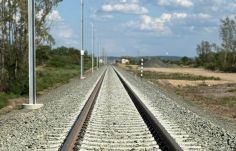 Újraindult a forgalom a korszerűsített vasútvonalon Nagyvárad és a magyar határ között