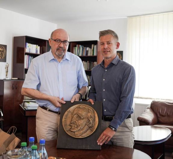 Nem Kelemen Hunorral, hanem Markó Bélával találkozott Magyar Péter Erdélyben