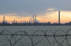 Energiaválság küszöbén: Románia vésztartalékból fedezi az olajellátást egy szennyezés miatt