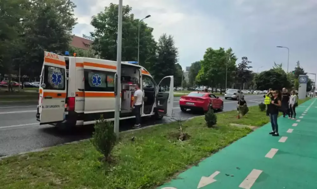 Két idős nőt gázolt el egy autós a járdán (VIDEÓ)