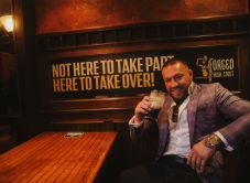 Államfő lenne a ketrecharcos legenda, „megmentené” a demokráciát