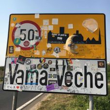 Feketén működik a szálláshelyek zöme két népszerű tengerparti üdülőfaluban