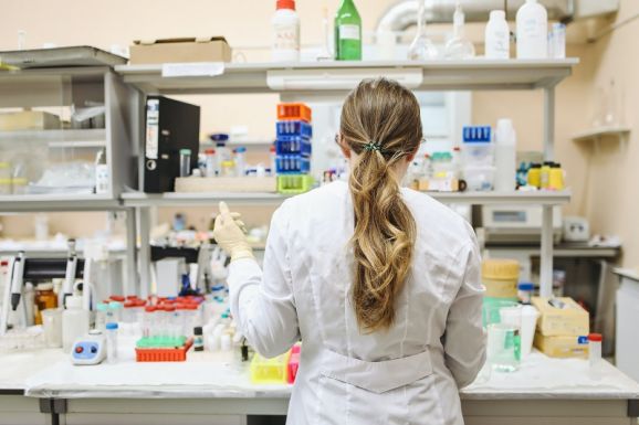 Luxuscikk a vitamin? – Sokkszerűen drágulnak az étrend-kiegészítők