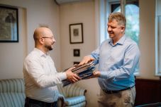 Visszatért hivatalába Soós Zoltán, Marosvásárhely polgármestere