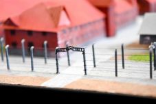 Harminc négyzetméternyi holokauszt – Szörnyűségek helyszíne két makettasztalon (VIDEÓ)