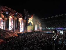 Untold: lezárták az arénát, ezrek nem jutottak be Post Malone koncertjére (VIDEÓ)