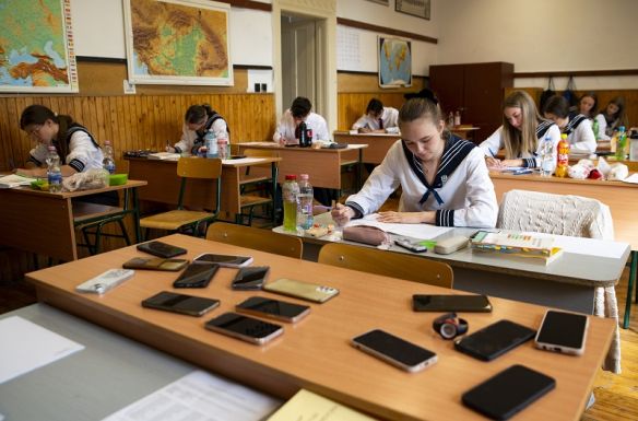 Hétfőn rajtol a pótérettségi első írásbeli vizsgája