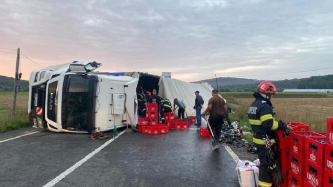 Fájó veszteség: 24 tonna sör borult az országútra