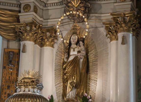 A Szűzanya Erdélyben – Mária-ábrázolások a középkortól napjainkig