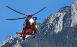Mentőhelikopterrel hoztak le egy ukránt a hegyekből