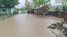 Árvízriasztás: hétfő délutánig szinte az egész országban veszély van