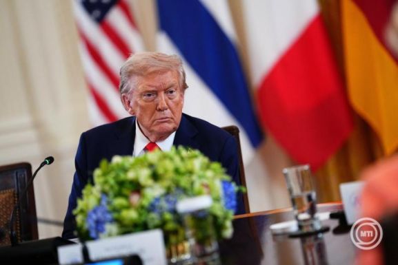 Trump: Megkezdtem Putyin és Zelenszkij elnökök találkozójának előkészítését