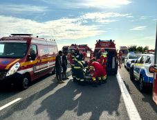 FRISSÍTVE: Súlyos baleset történt az autópályán – Nyolcan megsérültek, hatan életveszélyesen