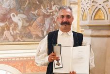 Magyar állami elismerést kapott a Hargita Székely Néptáncszínház tánckarvezetője