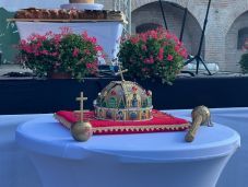 Új kenyér ünnepe Marosvásárhelyen: százak vettek részt a kenyérszentelésen