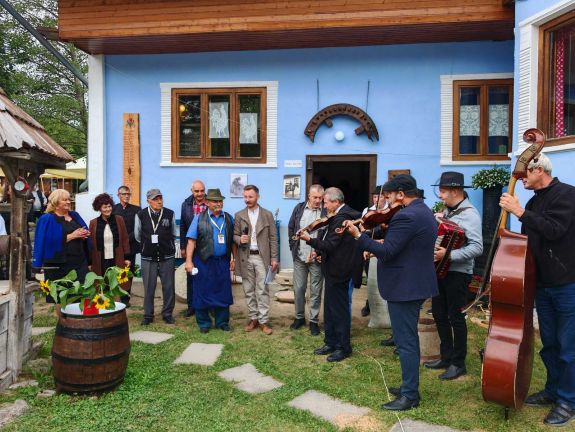 Molnártalálkozót tartottak Csernátonban: együtt őrölt egy közösség (VIDEÓ)