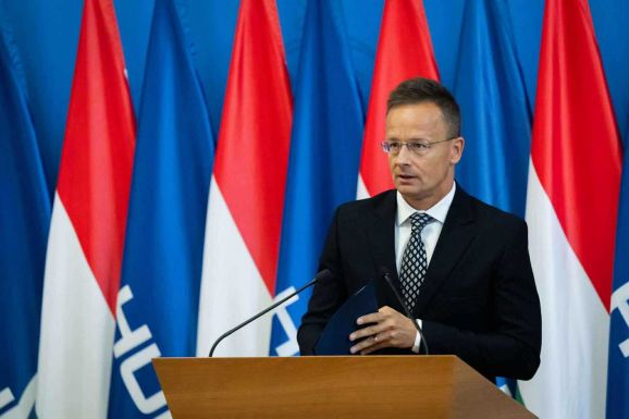 Szijjártó: Felszólítjuk Zelenszkijt, fejezze be Magyarország fenyegetését