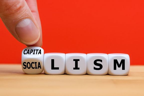 Ördögi kapitalizmus és a szocializmus diszkrét bája